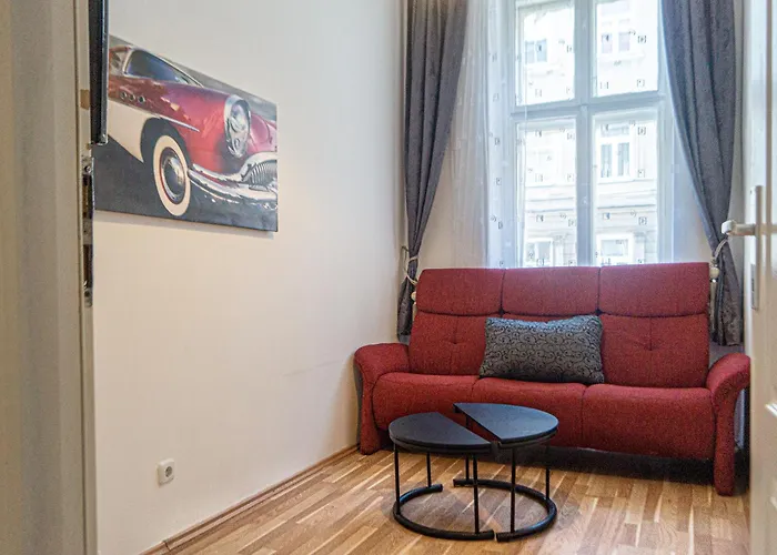 Cozy 3br Near Wiener Stadthalle *