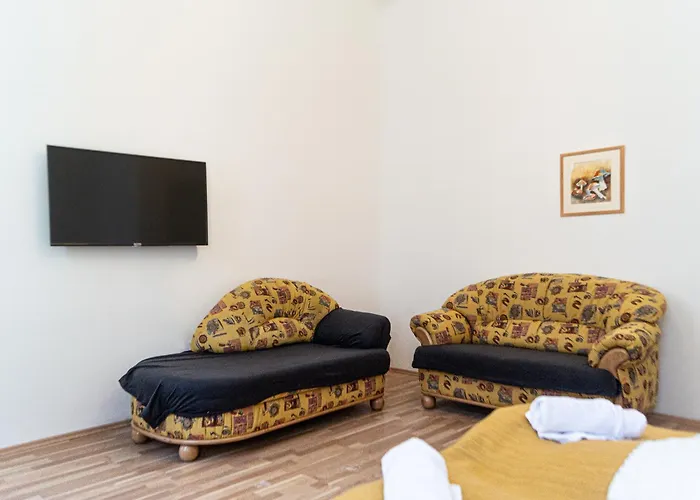 Cozy 3br Near Wiener Stadthalle *