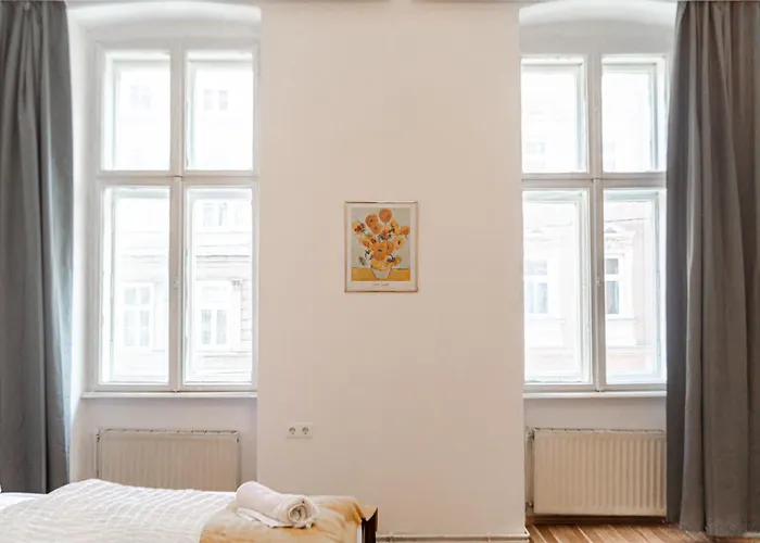 Cozy 3br Near Wiener Stadthalle *
