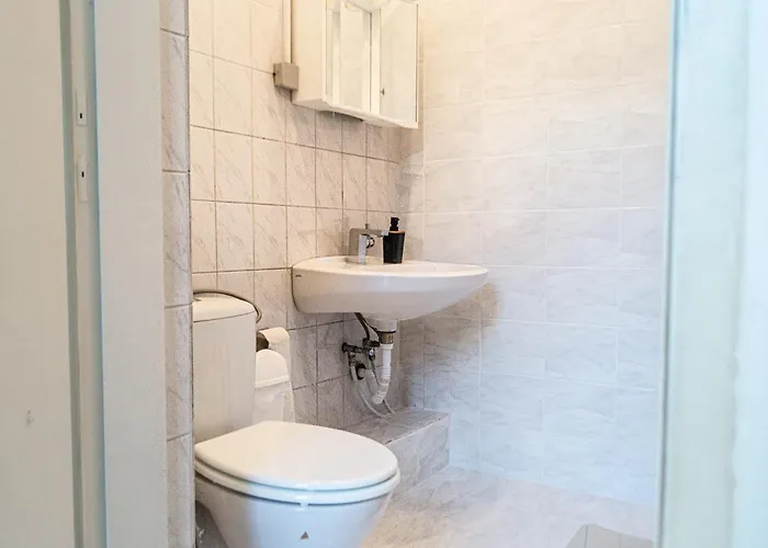 Cozy 3br Near Wiener Stadthalle Appartement *